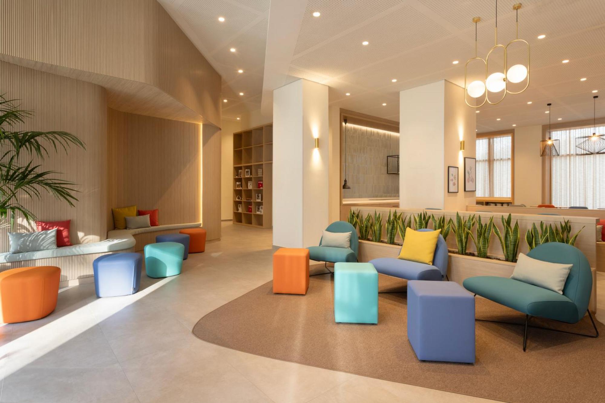 Staybridge Suites & Apartments Malaga By Ihg Bagian luar foto