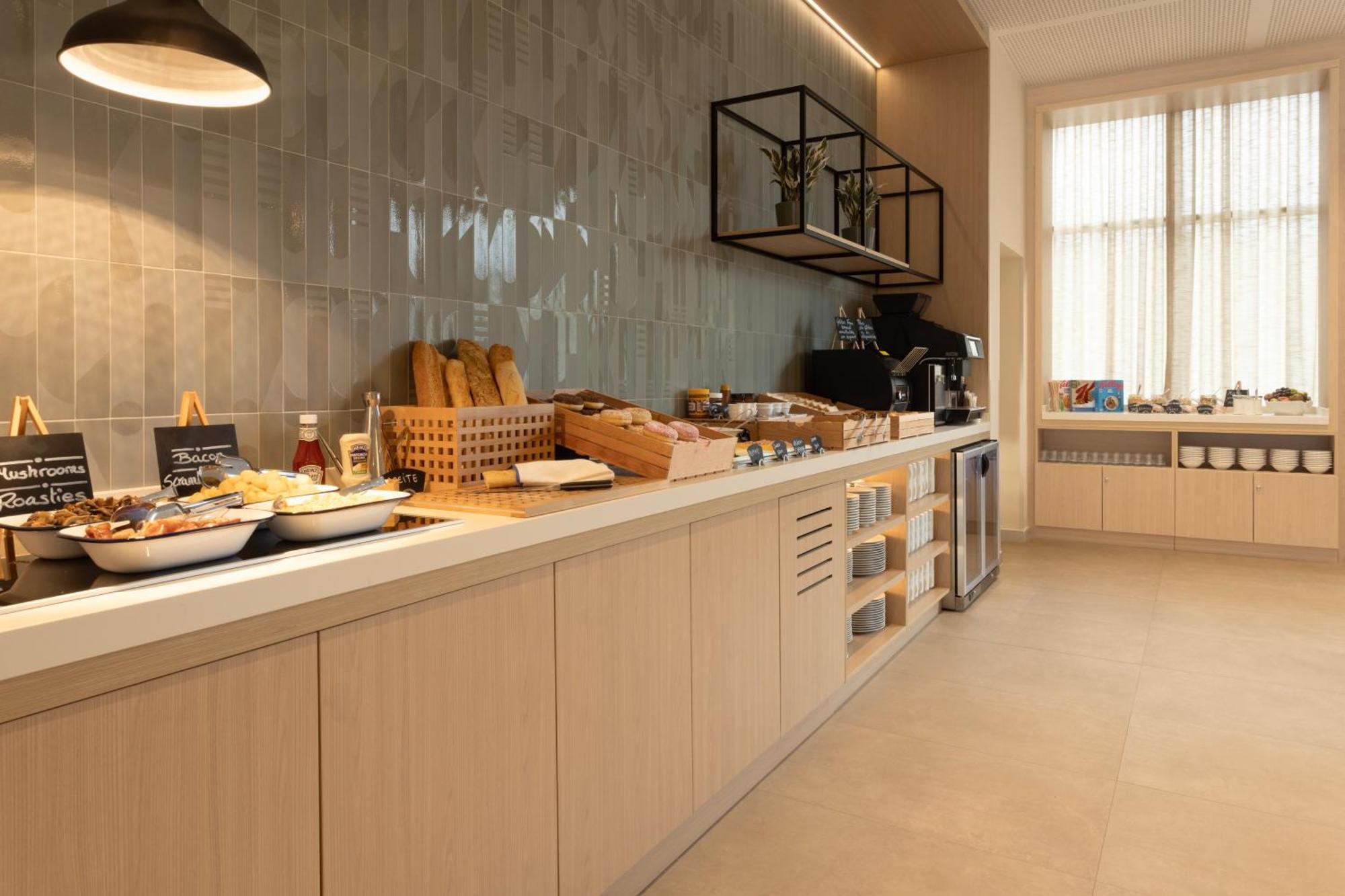 Staybridge Suites & Apartments Malaga By Ihg Bagian luar foto